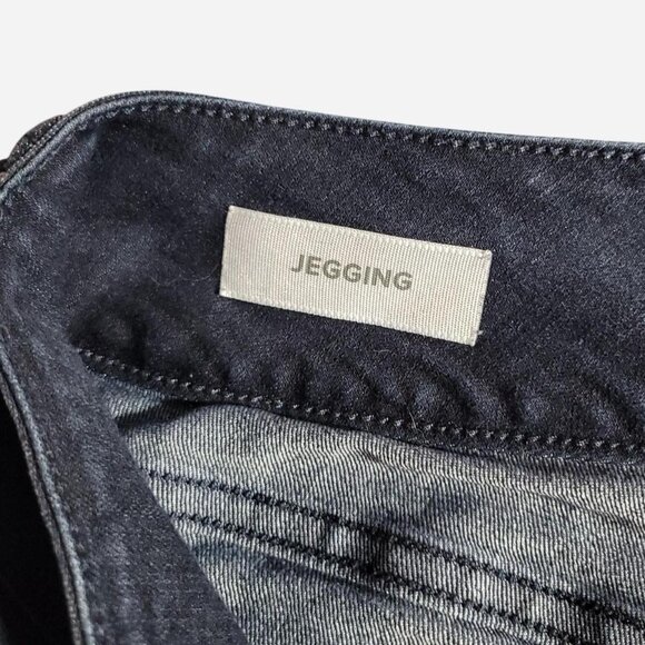 torrid navy blue jegging denim bermuda jean shorts - Picture 4 of 4